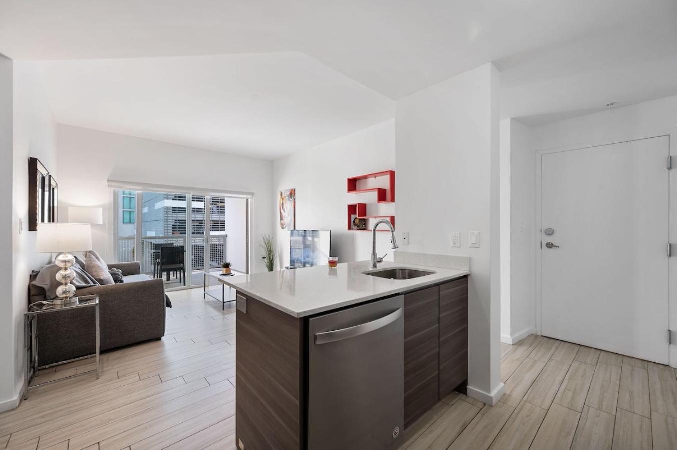 Subtle 2 Bed In Edgewater Downtown With Free Parking Apartment Miami Exterior photo